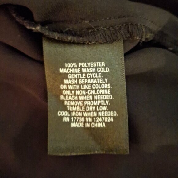 Wassio Women's Black Utility Long Sleeve Top with Zippered Pockets - Picture 6 of 9